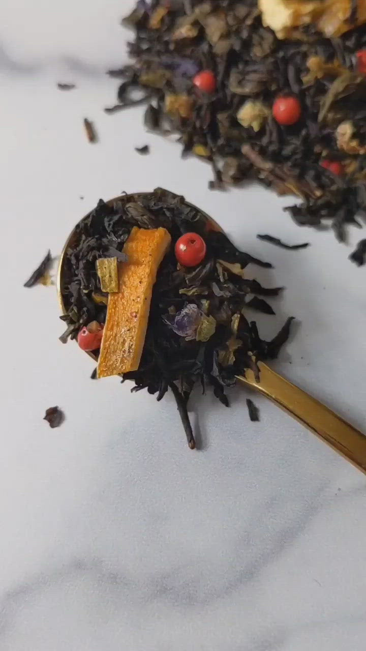 Up in Smoke — Smoky Lapsang Souchong, Ceylon & Gunpowder Green Tea
