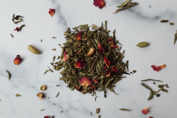 Desert Rose features CO2 decaffeinated Sencha green tea, roses, lychee, peony petals, cardamom, and flavors. Exclusively blended in Europe with premium ingredients from around the world. Founded and packaged in the USA. We deeply appreciate your purchase.