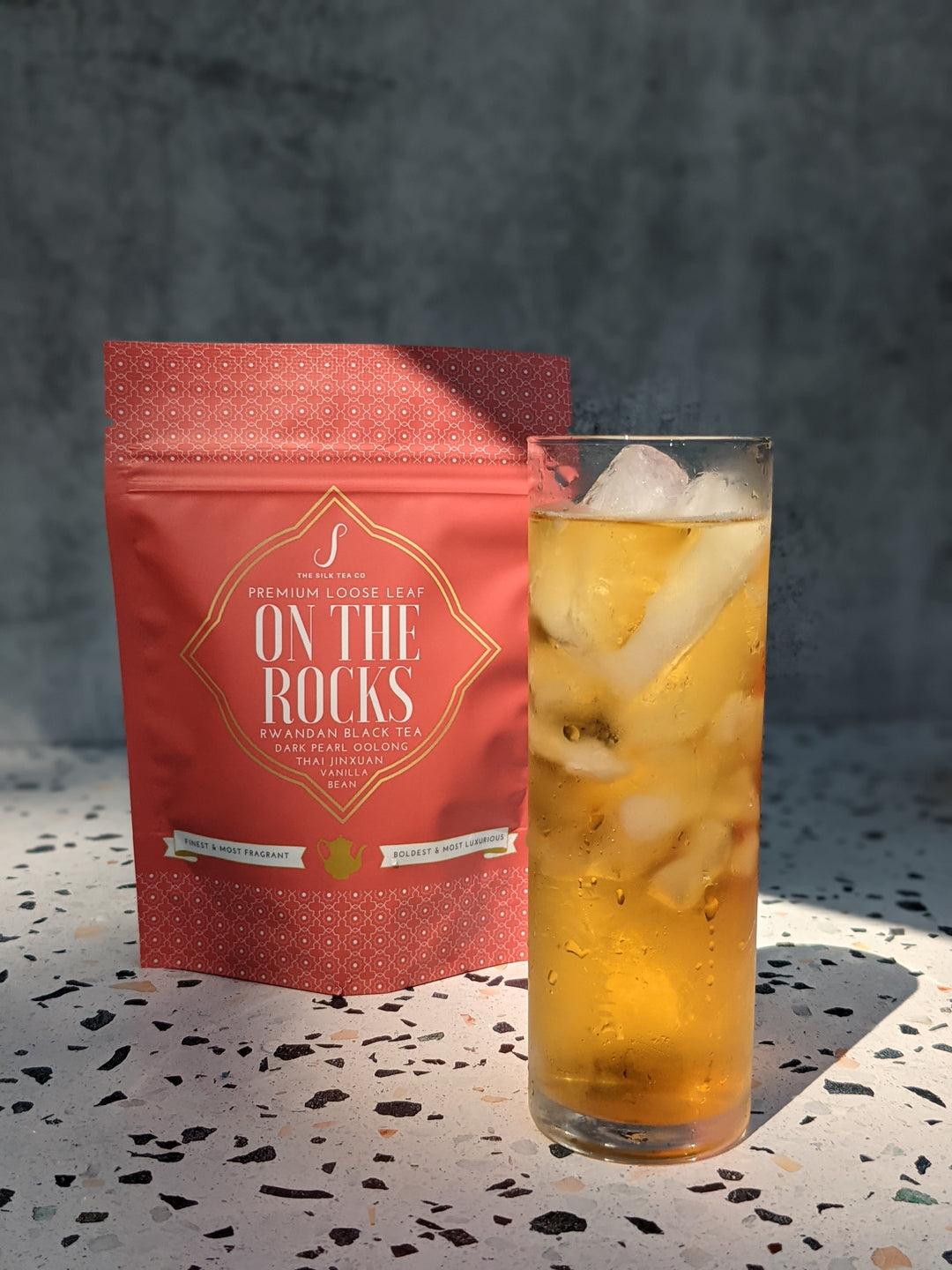 On the Rocks — Vanilla beans with the finest oolong and black tea